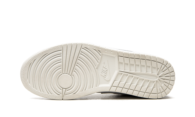 Air Jordan 1 Low "Paris" CV3043 100