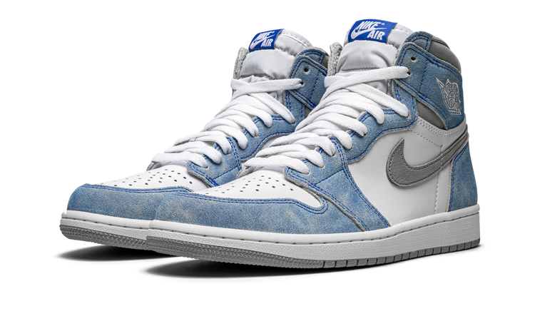 Air Jordan 1 Retro High OG "Hyper Royal" 555088 402