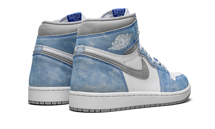Air Jordan 1 Retro High OG "Hyper Royal" 555088 402
