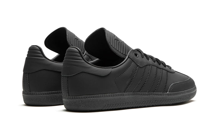 Humanrace Samba "Pharrell Williams - Charcoal" Sneaker IE7291