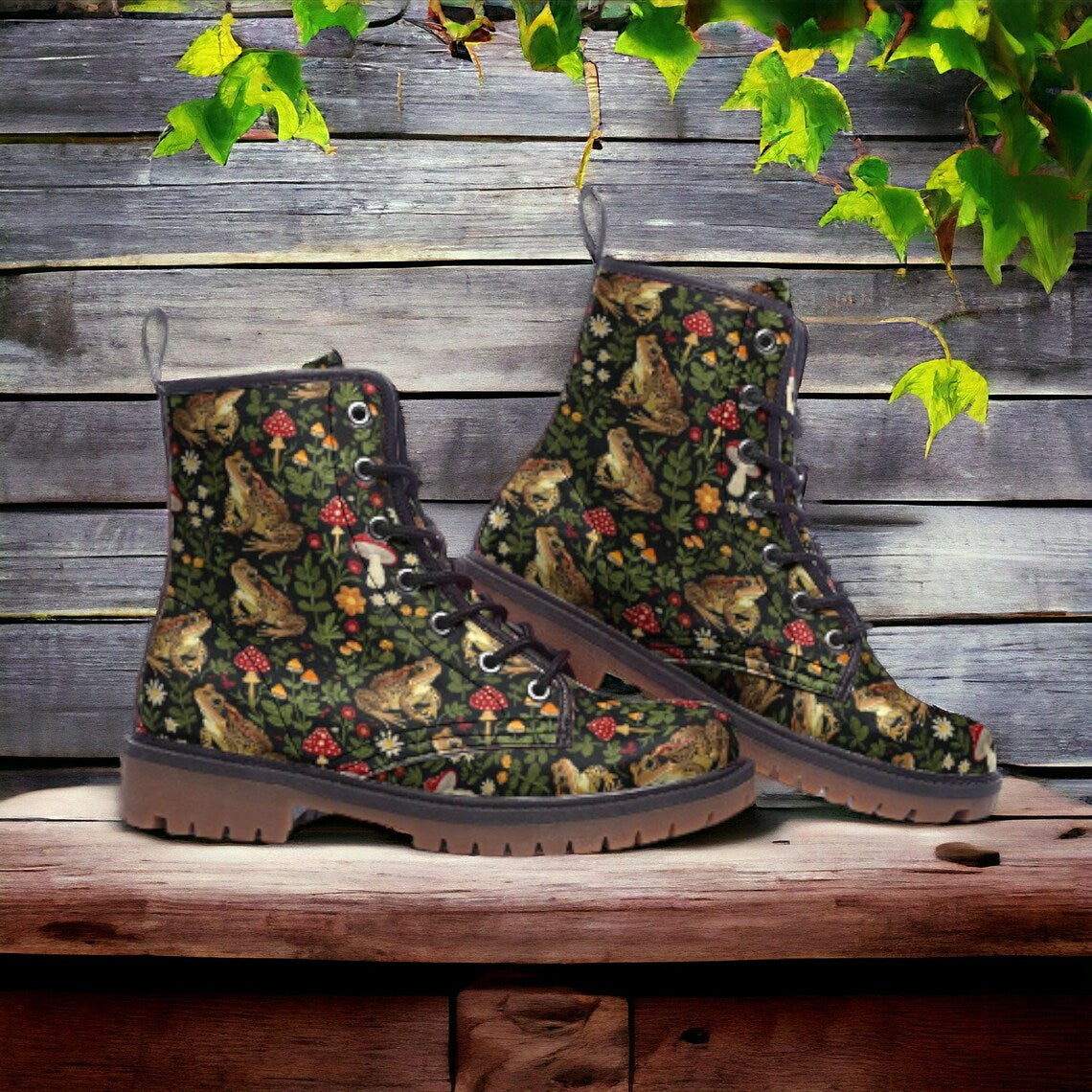 Hippie Art Zone - Magic Toads & Mushrooms Vegan Boots.