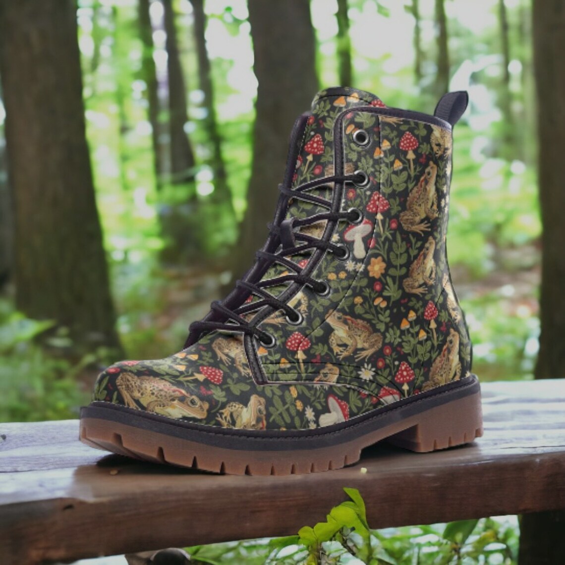 Hippie Art Zone - Magic Toads & Mushrooms Vegan Boots.