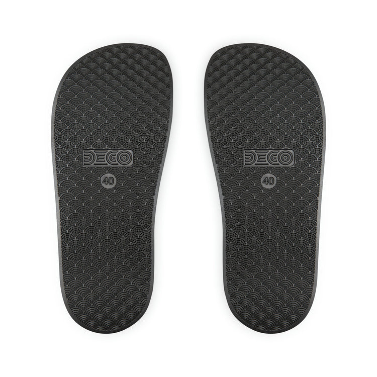hippieartzone - Retro Checkered Print Slides Groovy Checkered Print Slides Slip-On 90's Style Inspired Sandals Summer-time Flip-Slops Cute Wavy Checkers