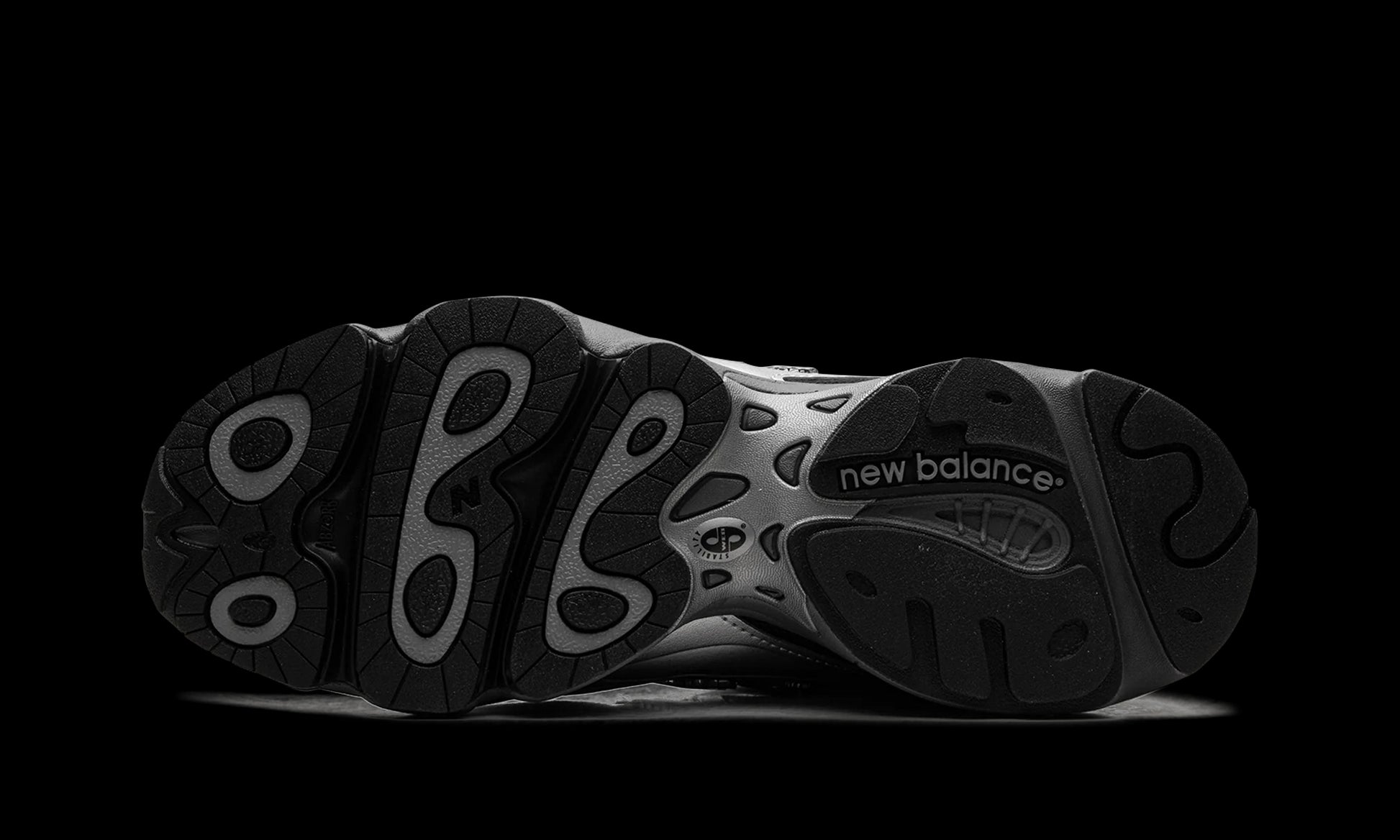 1000 "Black Silver Metallic"
