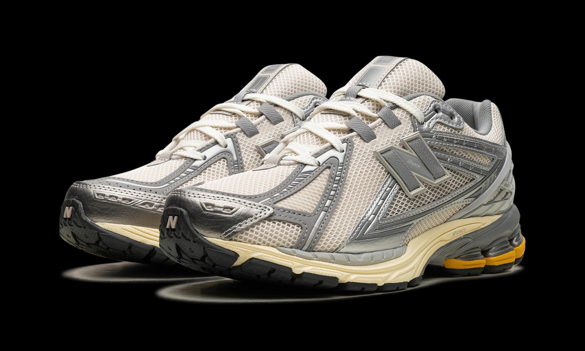 1906R "Metallic Silver Yellow"