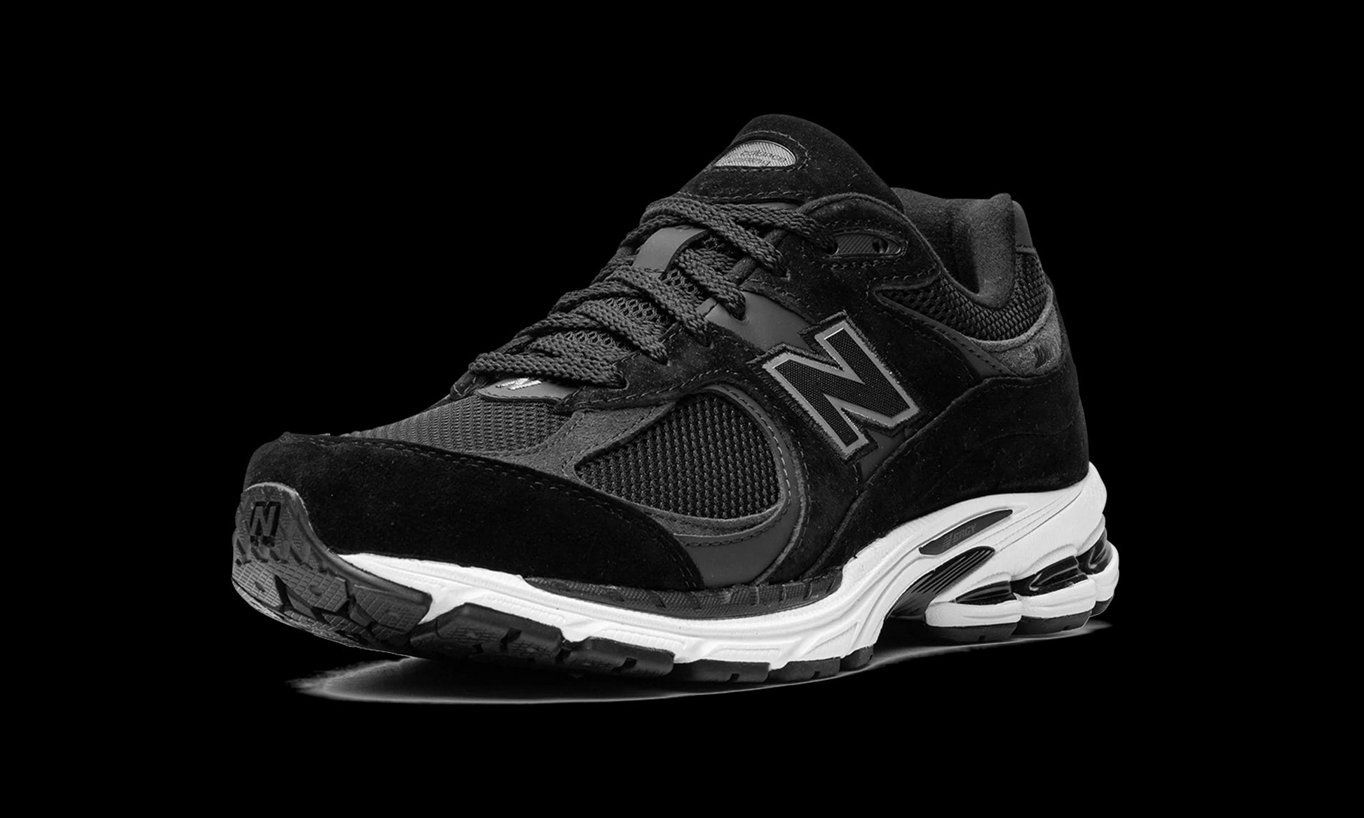 2002R "Black / Gunmetal"