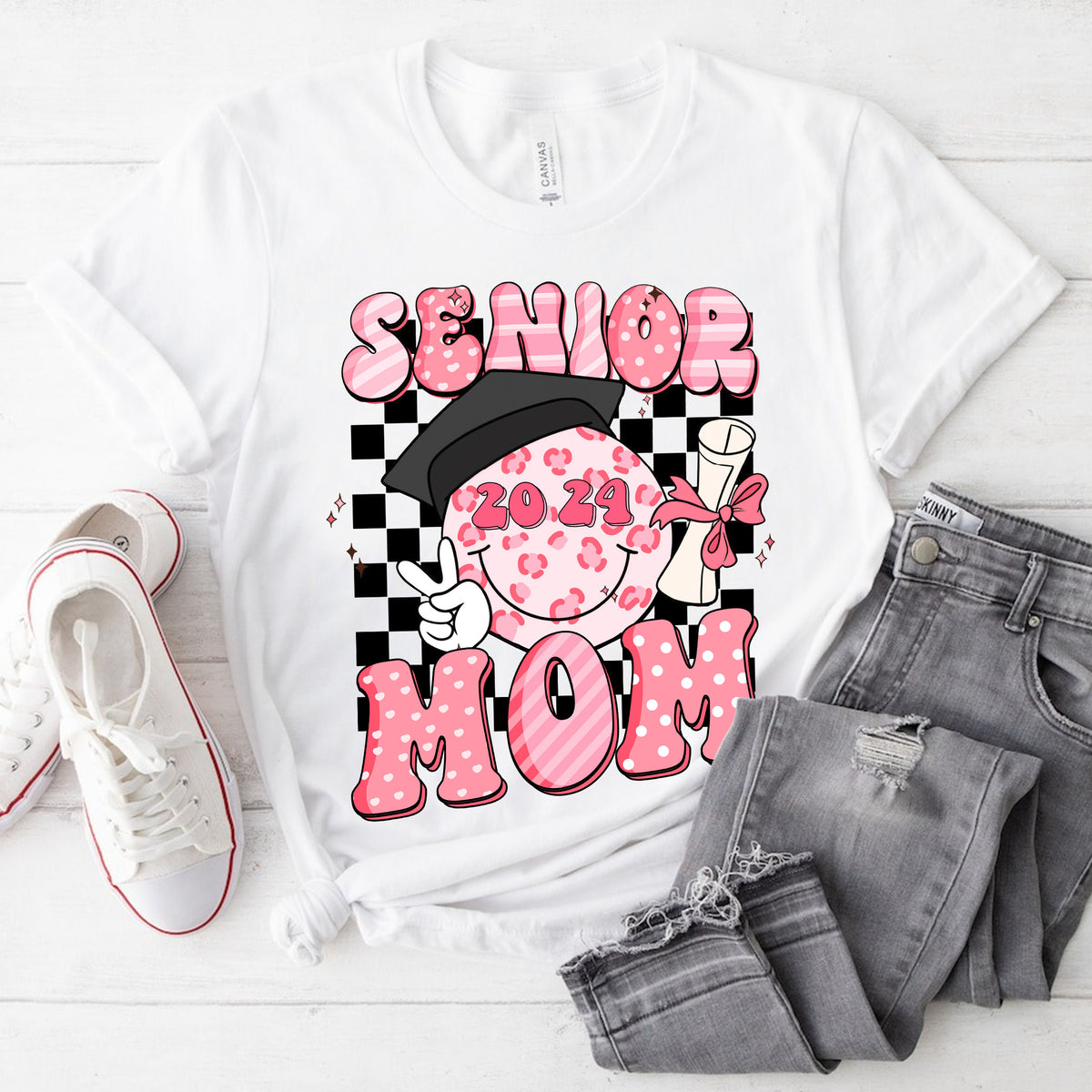 hippieartzone Tshirt - Senior Mom Smiley Face Tshirt, Sweatshirt