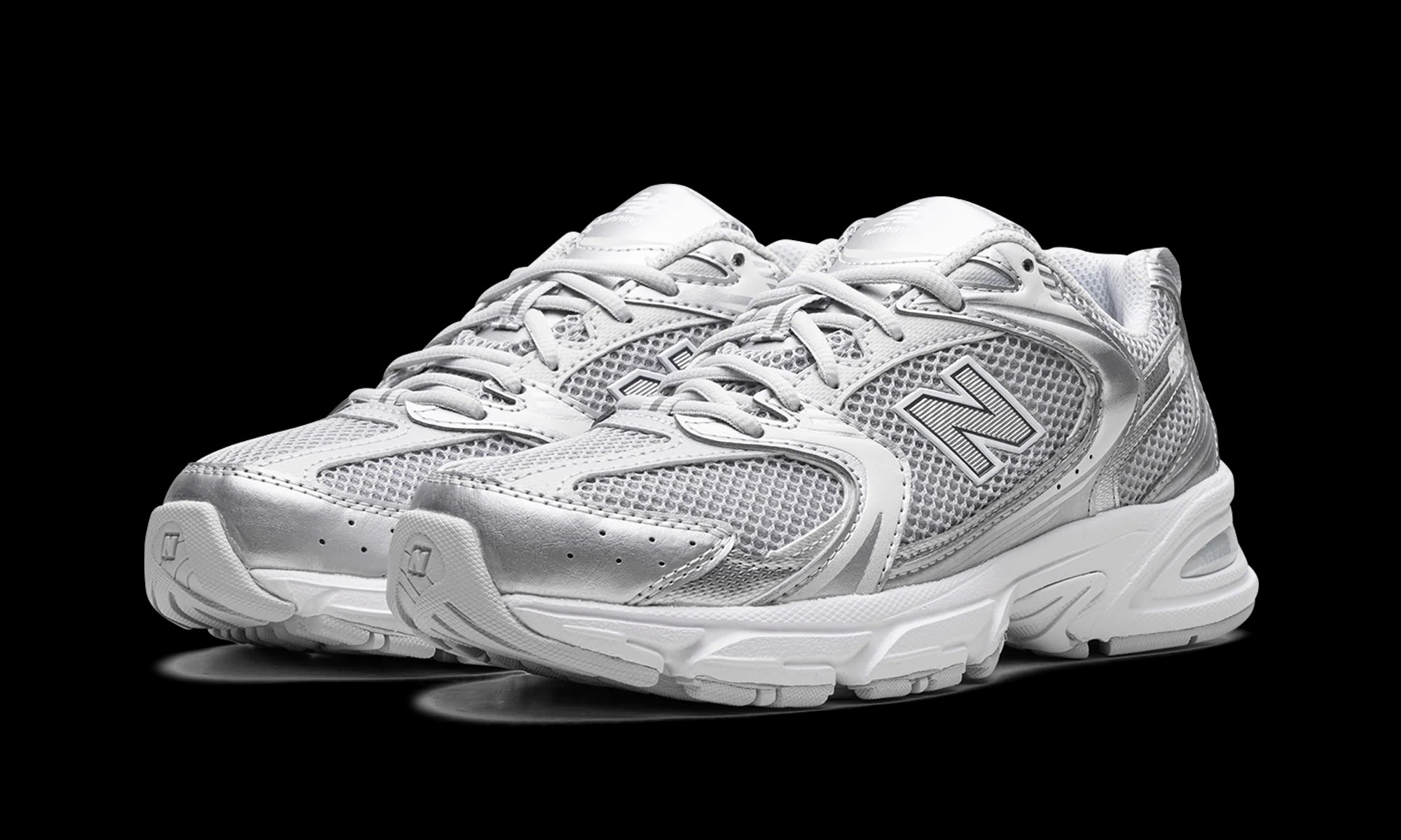 530 "Moonbeam Silver Metallic"