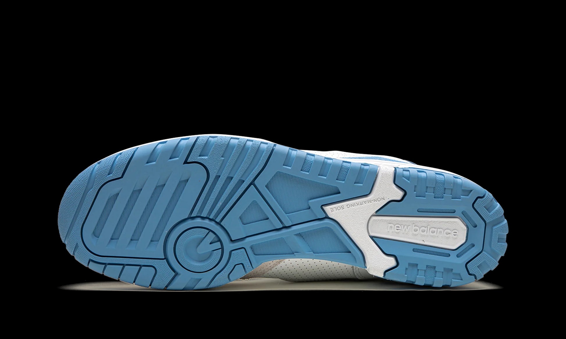 550 "White / Baby Blue"