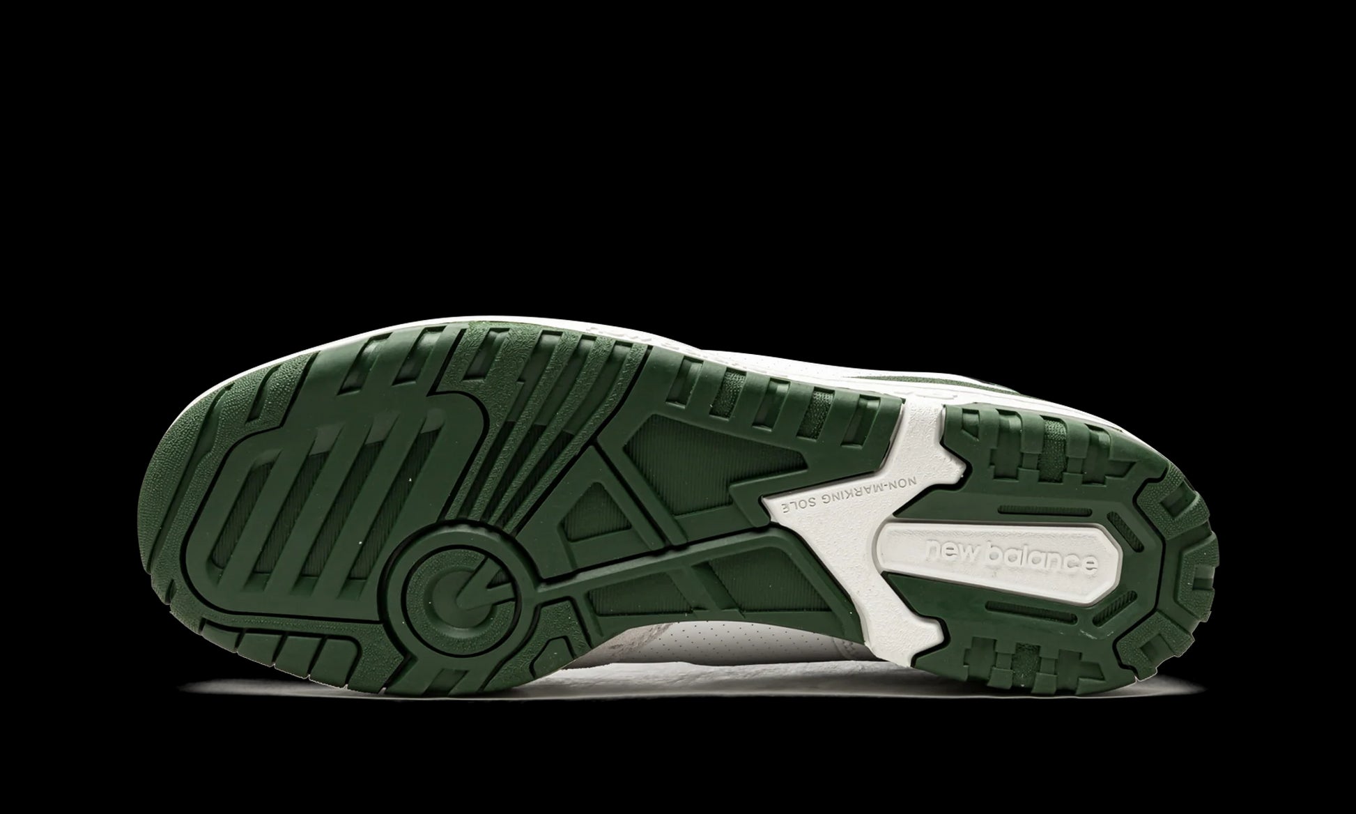 550 "White / Green"