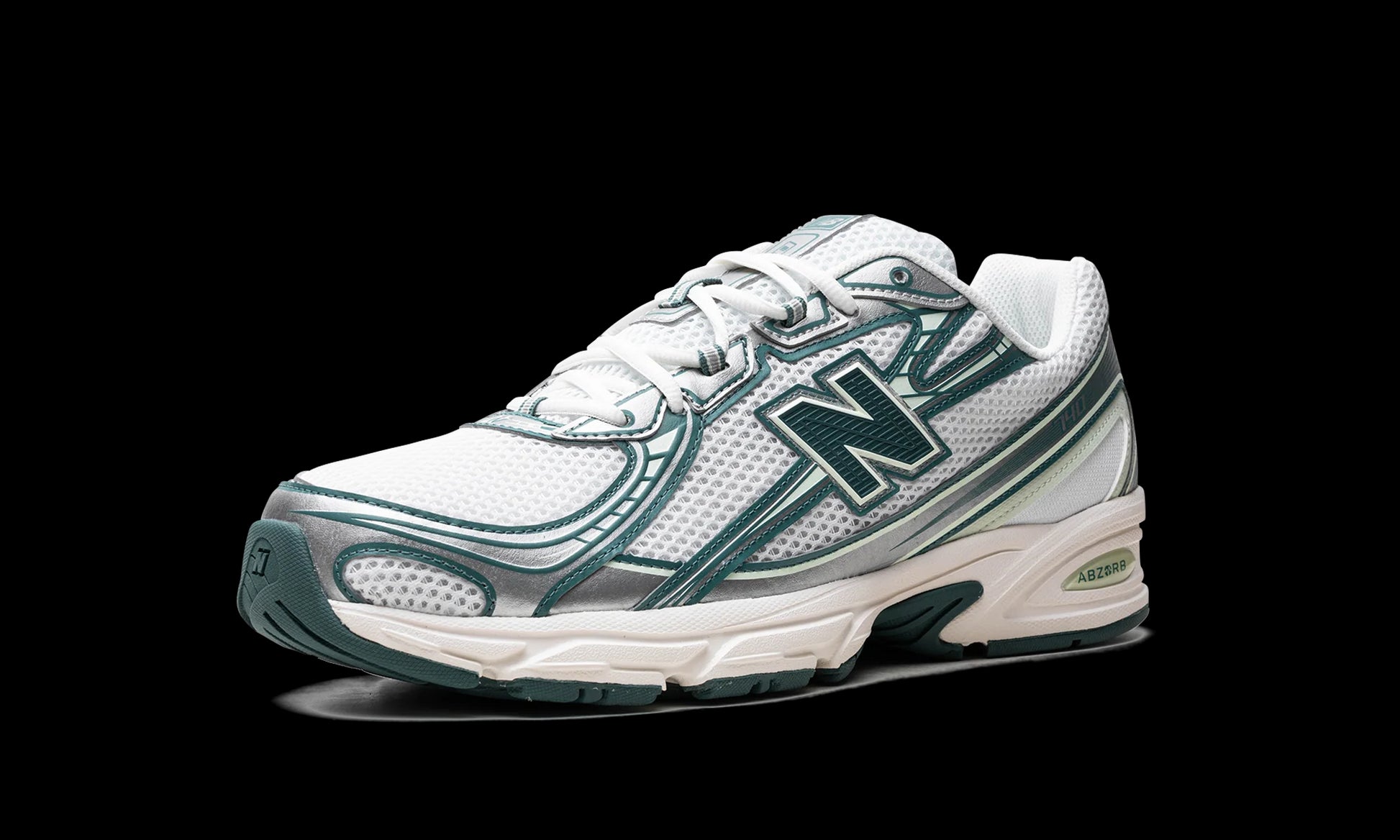 740 "White / Marsh Green"