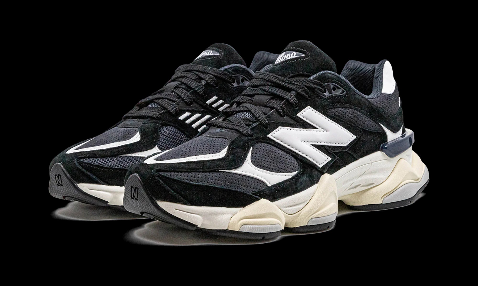 9060 "Black / White"