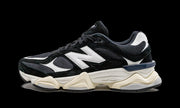 9060 "Black / White"