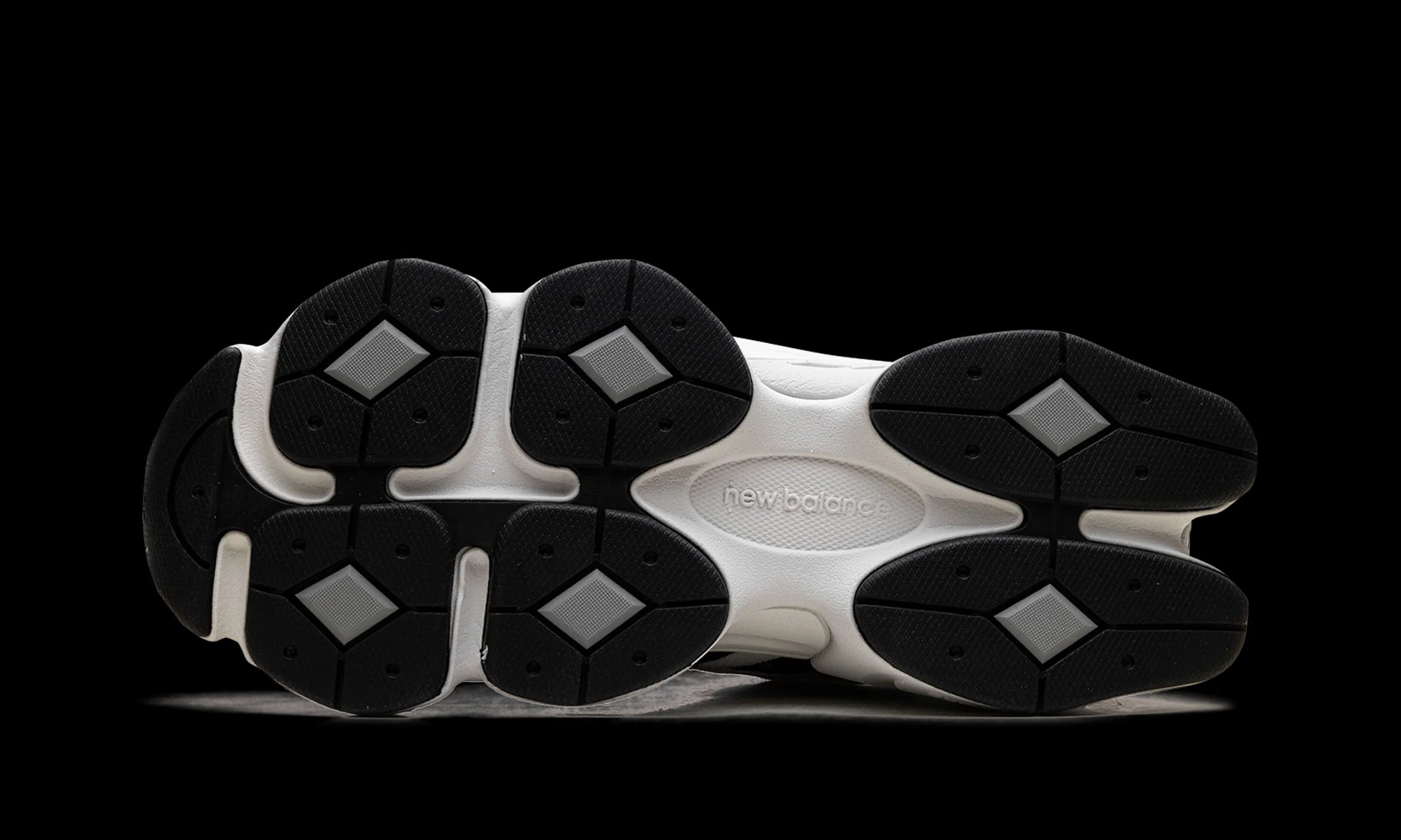 9060 "Grey Jet Black"