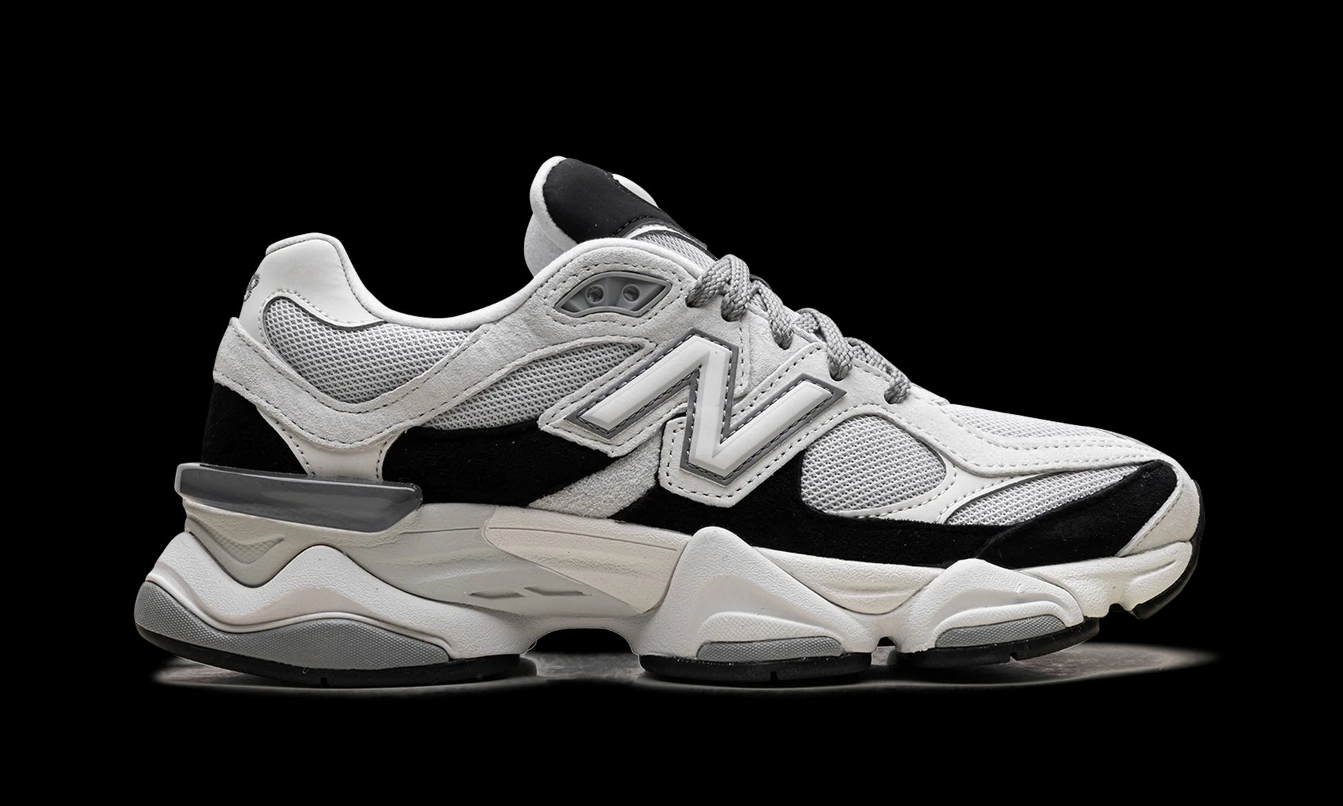 9060 "Grey Jet Black"