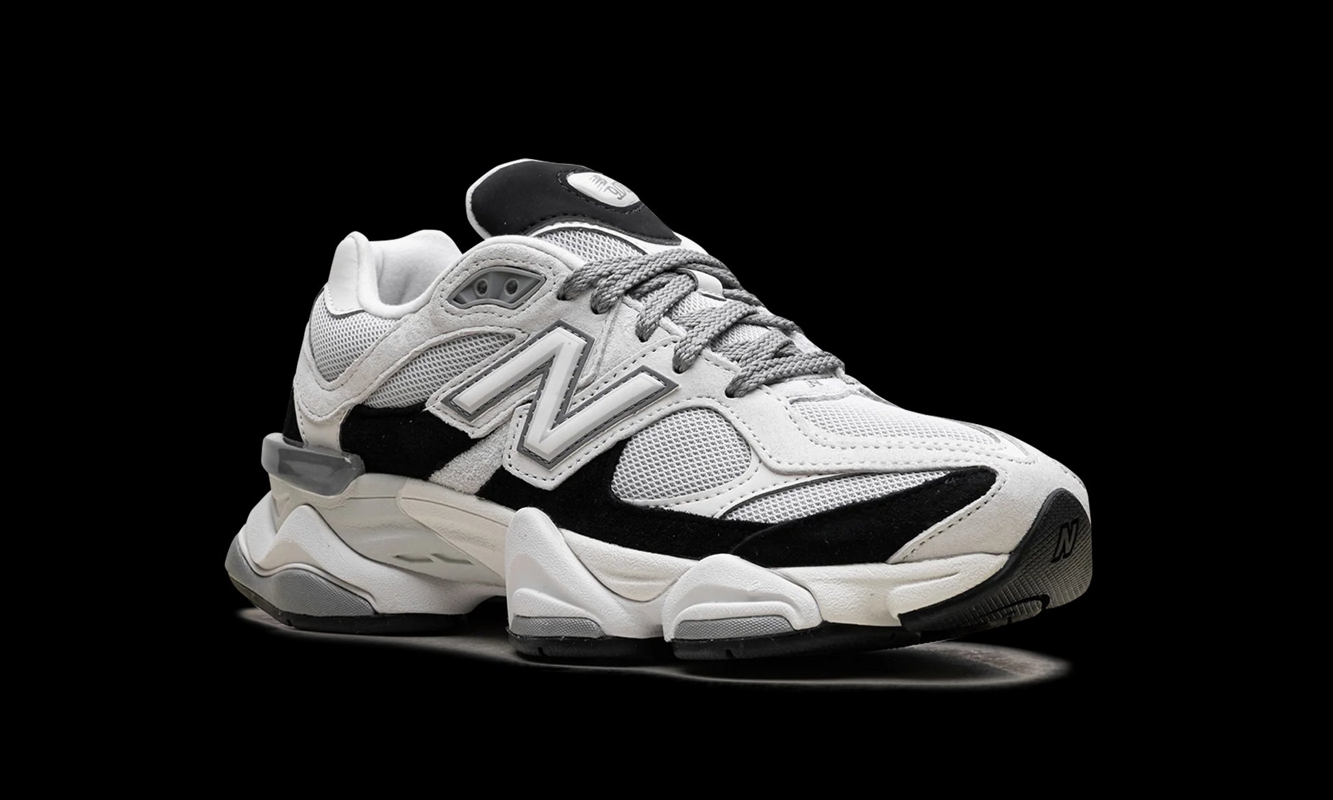 9060 "Grey Jet Black"
