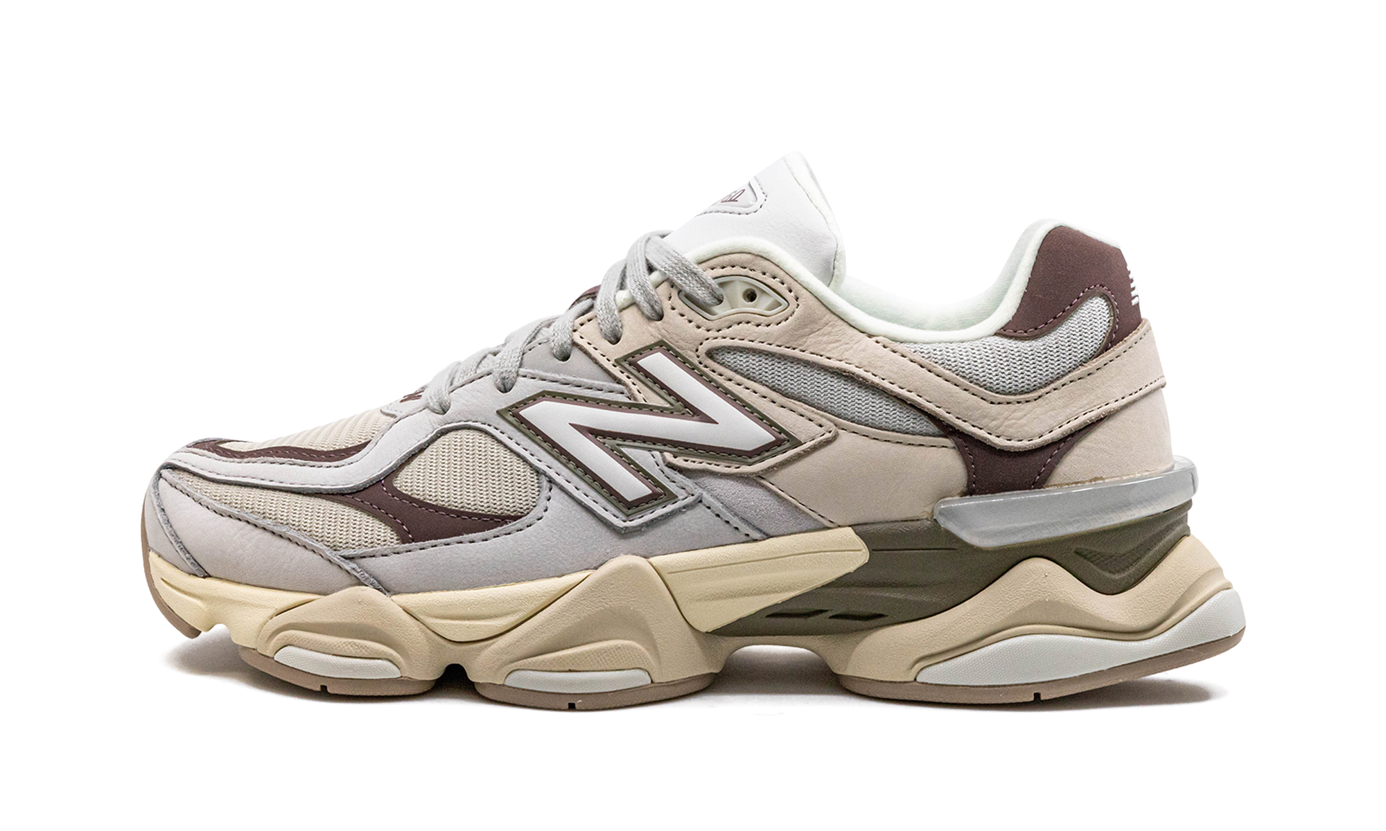 9060 "grey Matter / Timberwolf" - 1