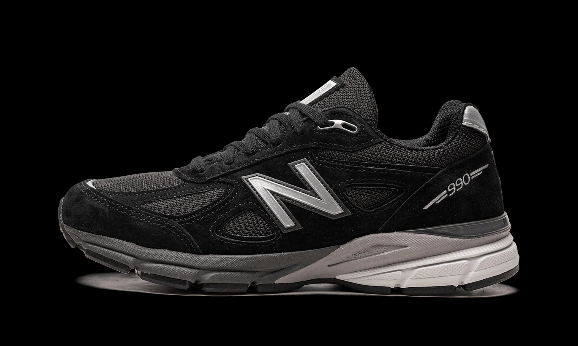 990v4 "Made In USA - Black / Silver"