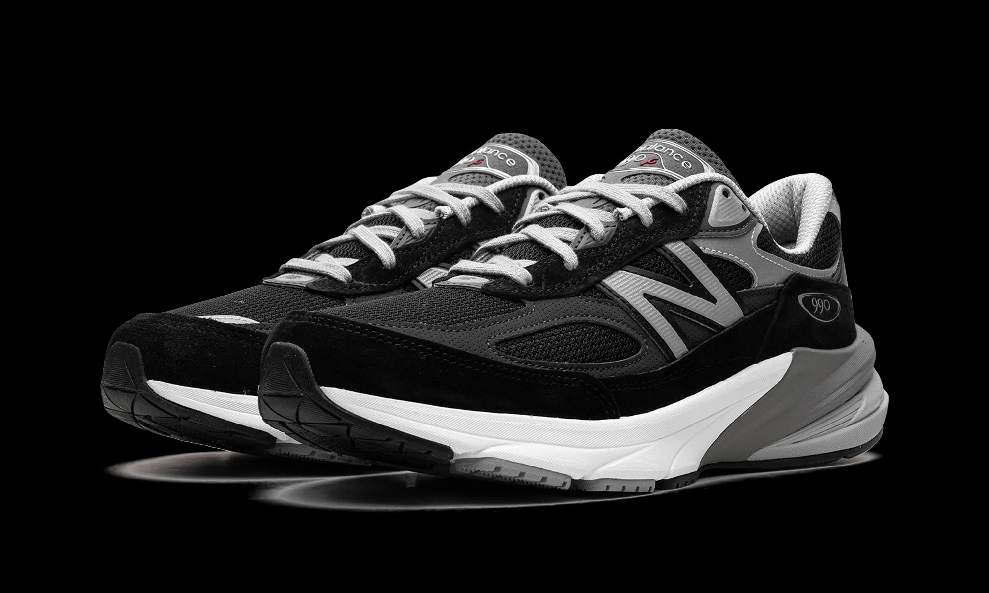 990v6 "Black / Silver"