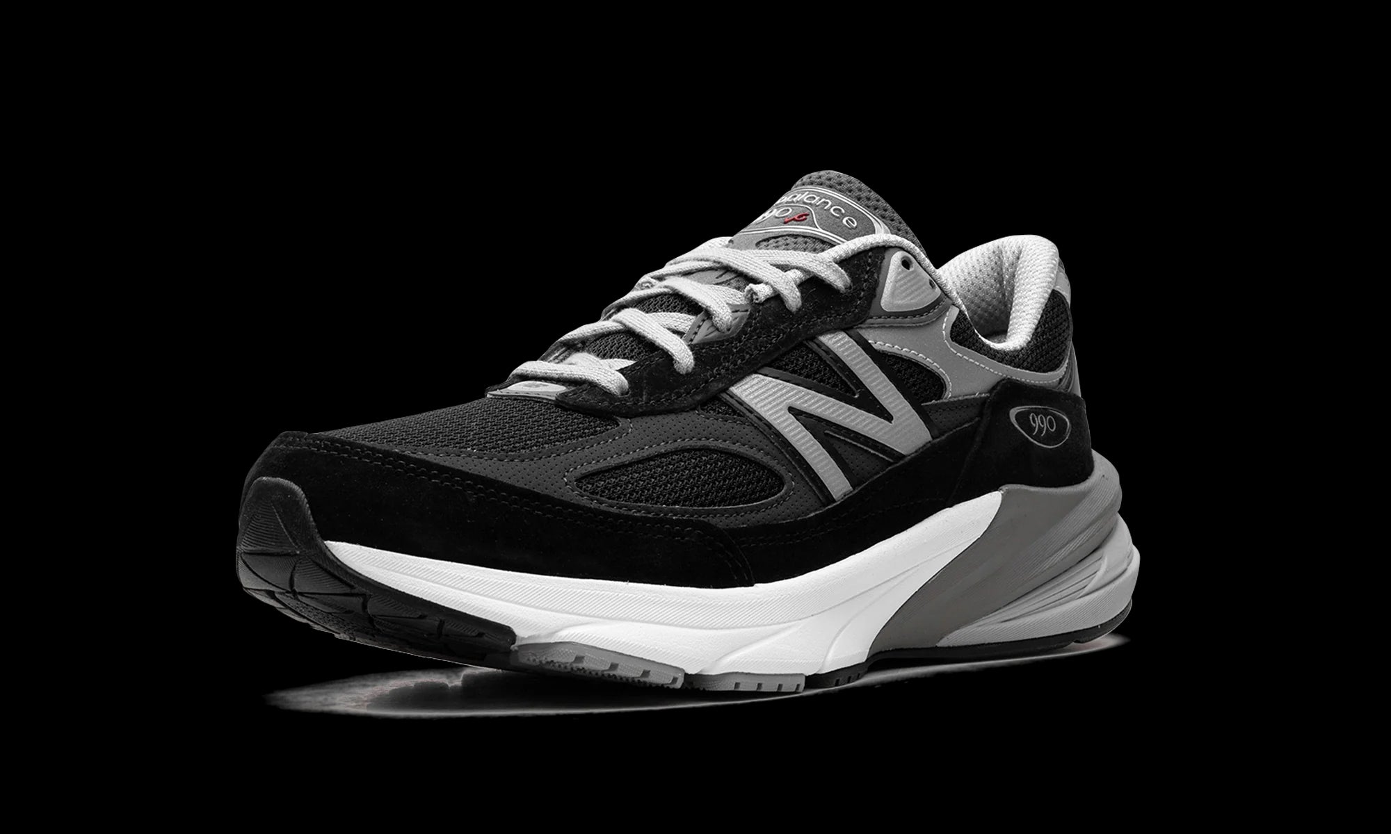 990v6 "Black / Silver"