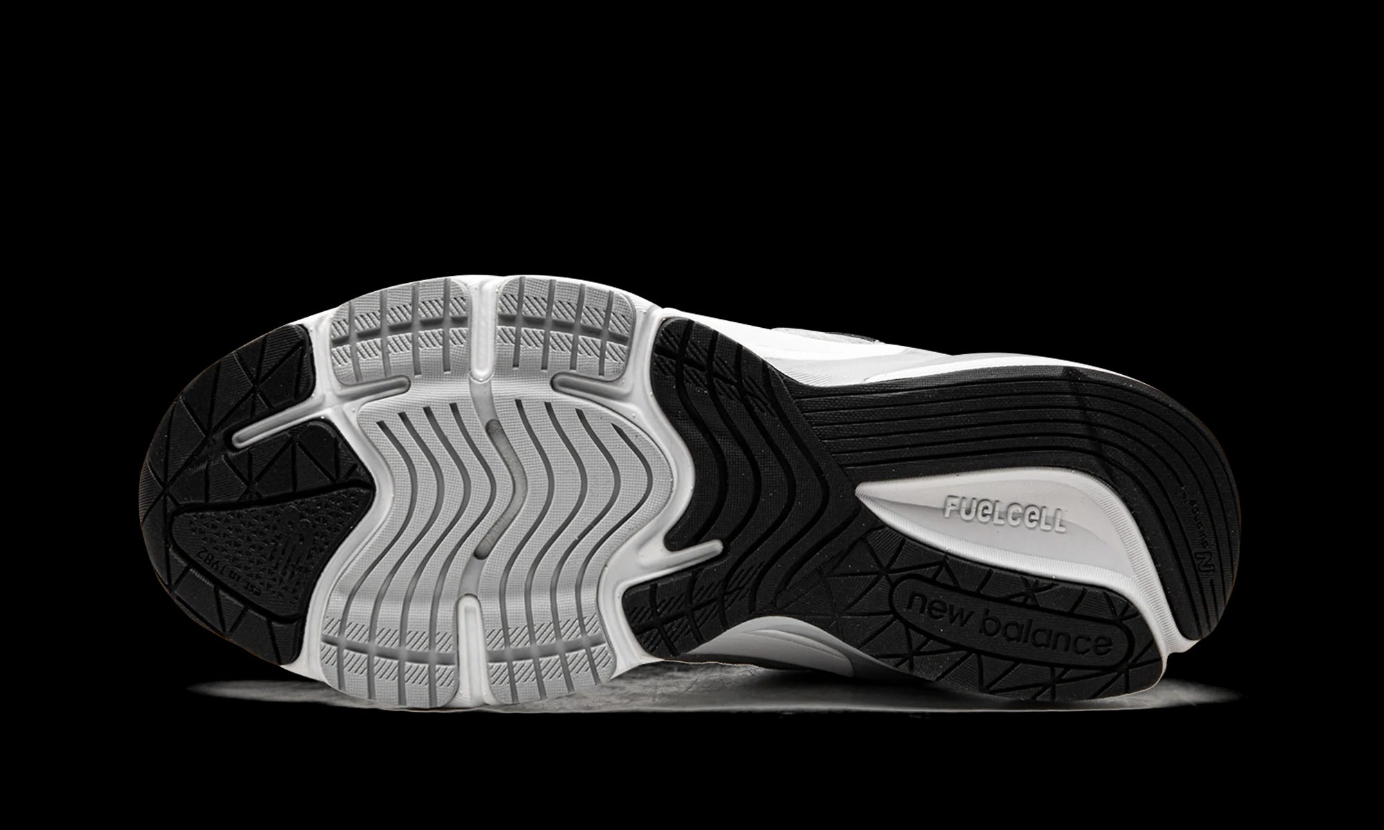 990v6 "Grey"