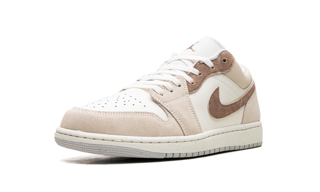 Air Jordan 1 Low &quot;Light Brown&quot; HF1567 200