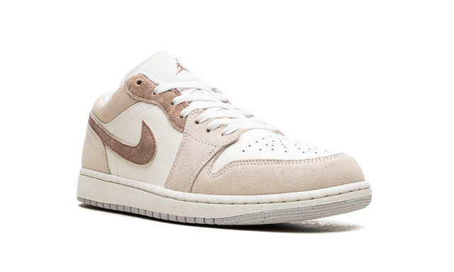 Air Jordan 1 Low &quot;Light Brown&quot; HF1567 200