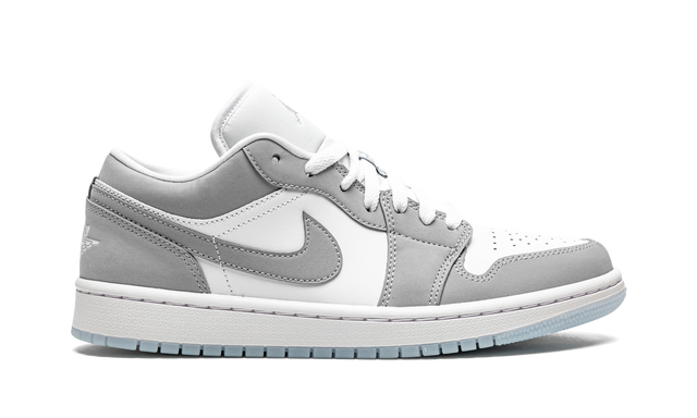 Air Jordan 1 Low WMNS &quot;White / Wolf Grey&quot; DC0774 105