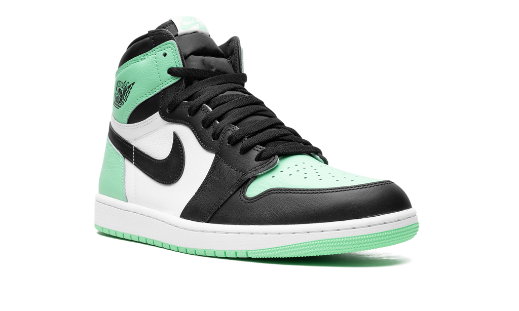 Air Jordan 1 Retro High OG &quot;Green Glow&quot; DZ5485 130