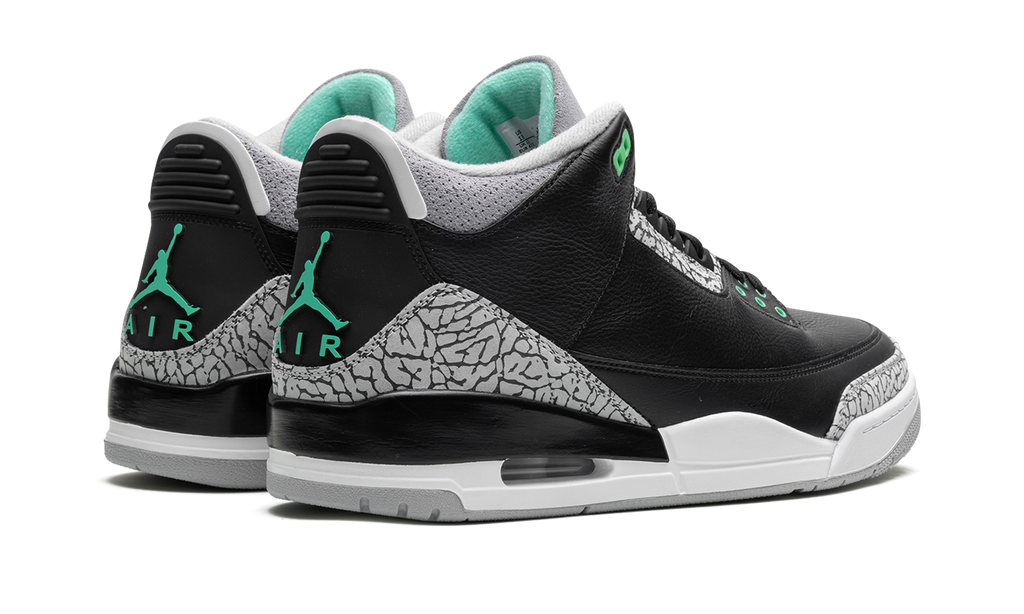 Air Jordan 3 Retro &quot;Green Glow&quot; CT8532 031