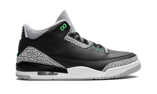 Air Jordan 3 Retro &quot;Green Glow&quot; CT8532 031