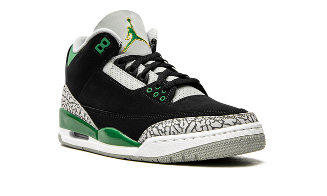 Air Jordan 3 Retro &quot;Pine Green&quot; CT8532 030