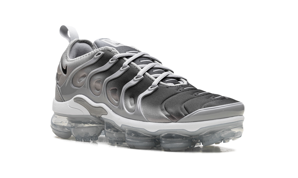 Air Vapormax Plus &quot;Silver Gradient&quot; 924453 007