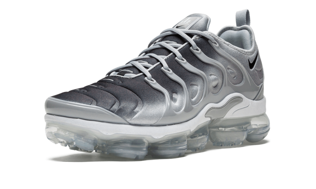 Air Vapormax Plus &quot;Silver Gradient&quot; 924453 007