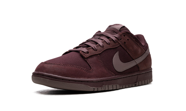 Dunk Low &quot;Burgundy Crush&quot; FB8895 600