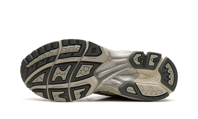 GEL KAYANO 14 "BIRCH DARK PEWTER" 1201A019 200