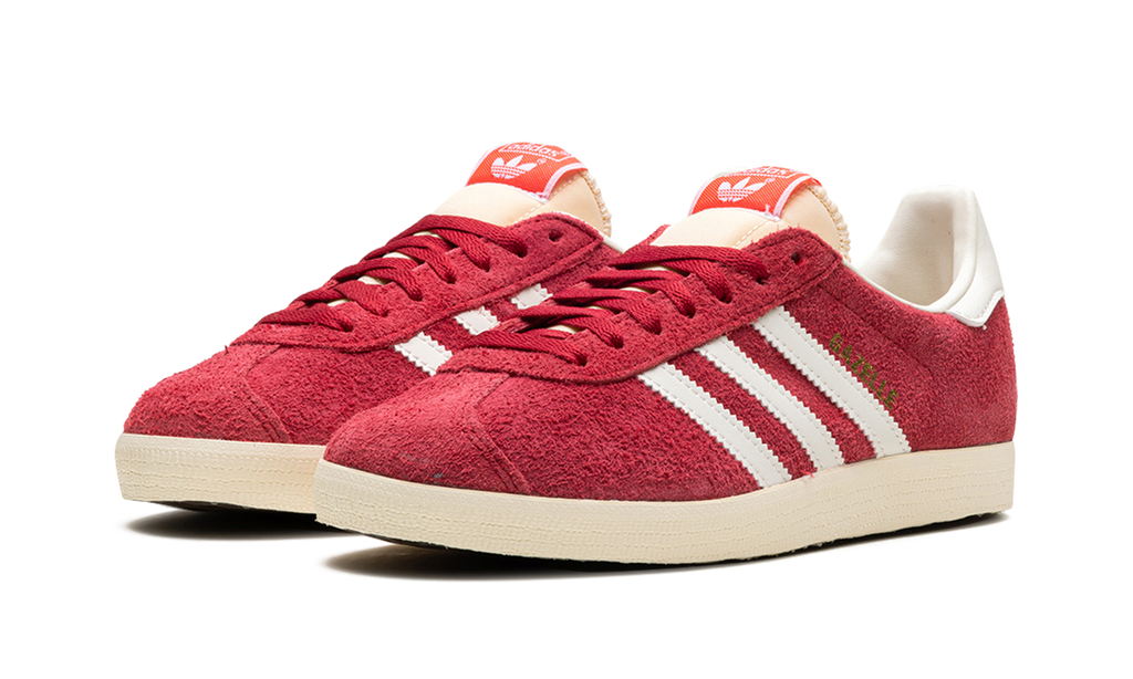 Gazelle &quot;Team Victory Red Off White Cream White&quot; IF9652