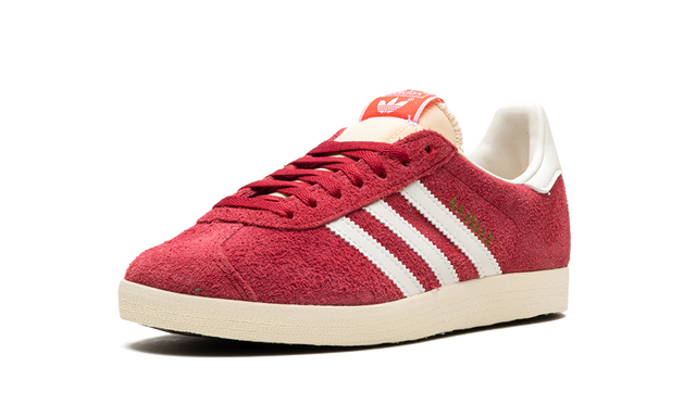 Gazelle &quot;Team Victory Red Off White Cream White&quot; IF9652