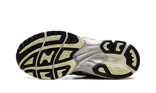 Gel-Kayano 14 &quot;Oyster White Steeple Grey&quot; 1203A537 250