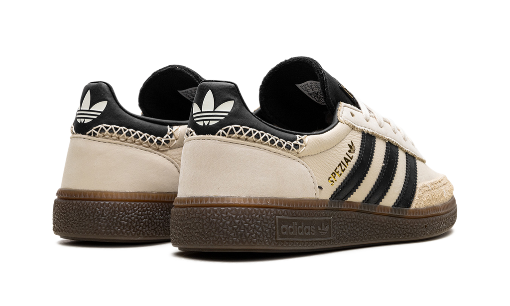 Handball Spezial WMNS &quot;Wonder White Black&quot; IE3698