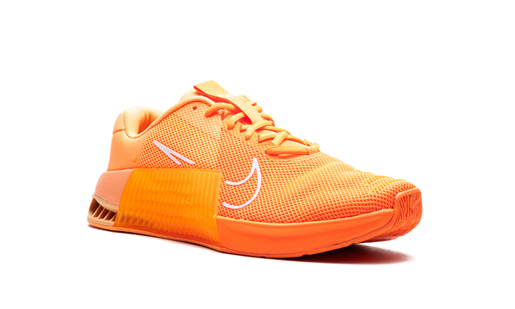 Metcon 9 AMP "Atomic Orange" DZ2616 800