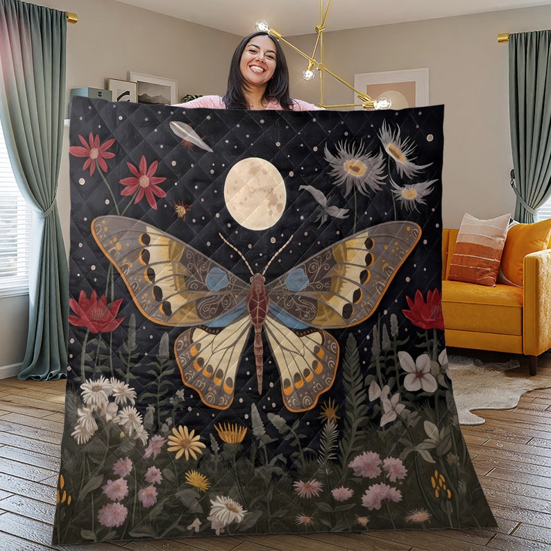 Hippie Art Zone - Moon & Butterfly Vintage Quilt Bedding Set For Hippie