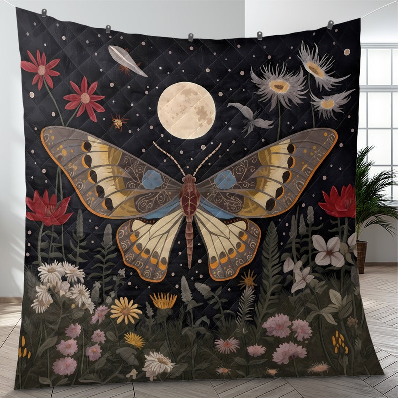 Hippie Art Zone - Moon & Butterfly Vintage Quilt Bedding Set For Hippie