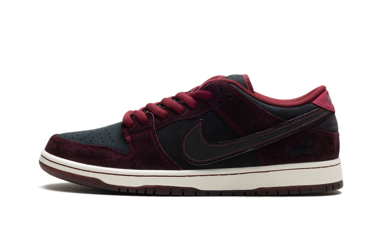 SB Dunk Low "Riot Skateshop" FZ1289 200