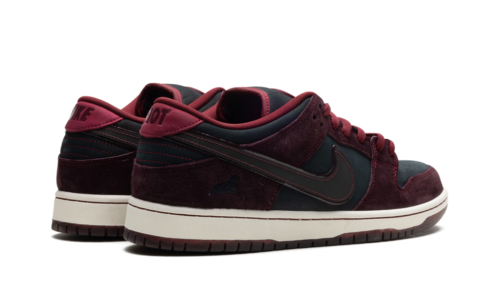 SB Dunk Low &quot;Riot Skateshop&quot; FZ1289 200