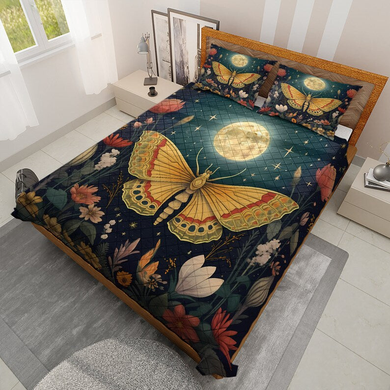 Hippie Art Zone - Vintage Celestial Moon Butterfly Quilt Bedding Set For Hippie