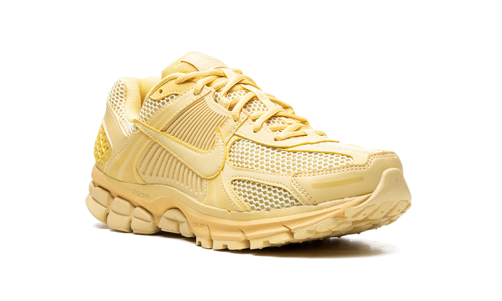Wmns Zoom Vomero 5 "Saturn Gold" FQ7079 700