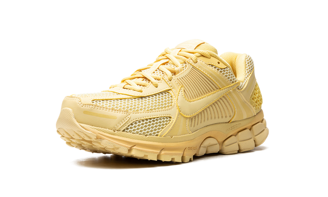 Wmns Zoom Vomero 5 "Saturn Gold" FQ7079 700