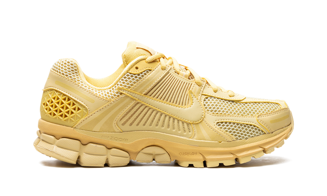 Wmns Zoom Vomero 5 "Saturn Gold" FQ7079 700