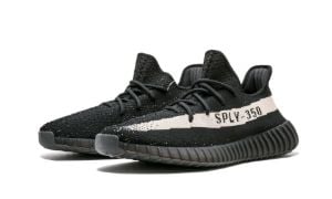 Yeezy Boost 350 V2 &quot;Oreo&quot; BY1604